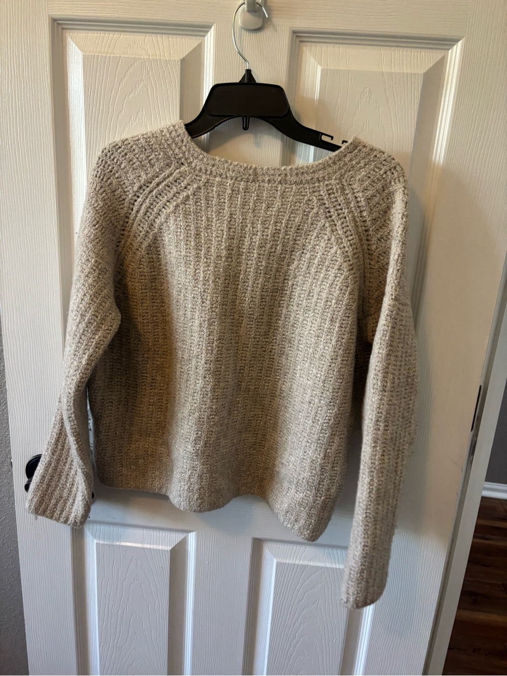 Vince Women’s Beige V Neck Pullover Sweater Cashmere Polyamide Large - Picture 4 of 8